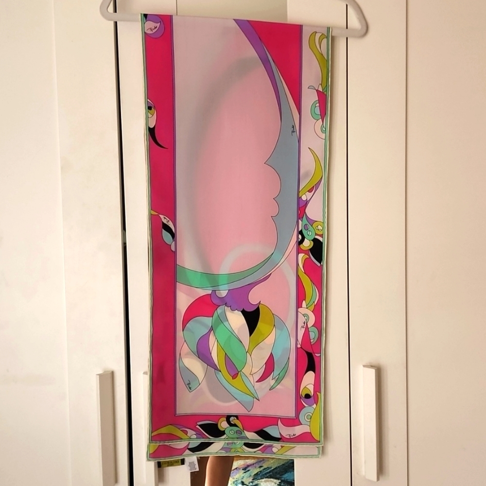 Emilio Pucci 100% silk scarf